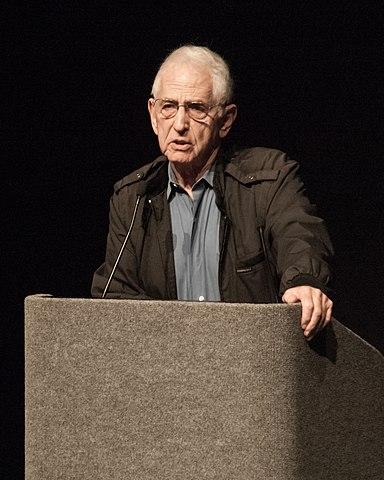 384px-Daniel_Ellsberg_%28June_25__2011%29.jpg